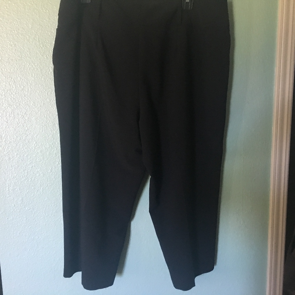 Studio 1940 Dressy Black Capris